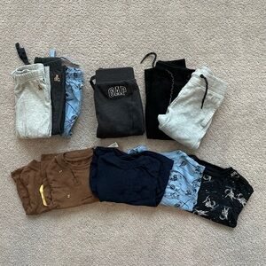 Lot of boys baby Gap Size 18-24 months